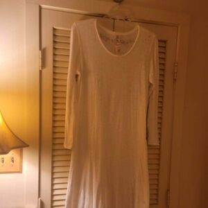 MAGNOLIA PEARL DYLAN WHITE T DRESS